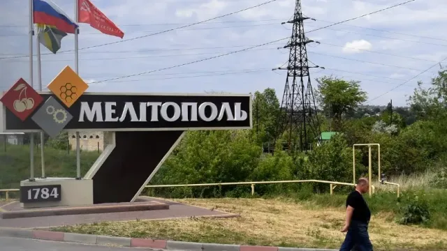 Администрация Мелитополя объяснила круги на небе тестовым испытанием к Параду Победы
