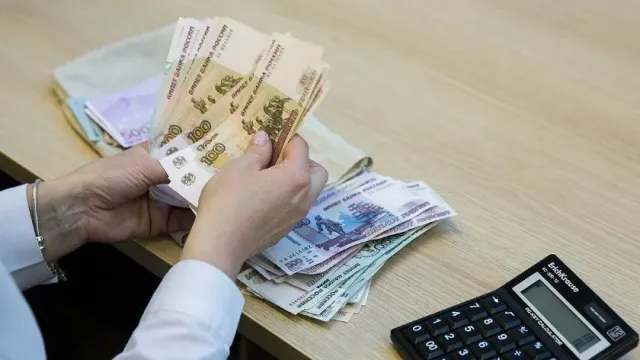 Исследование показало, что зарплаты в сфере страхования в Москве растут быстрее всего