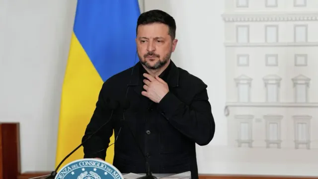 Зеленский заявил, что Белоруссия ведет специфичную активность на границе с Украиной