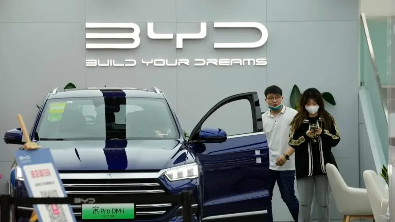 Китайский электромобиль BYD