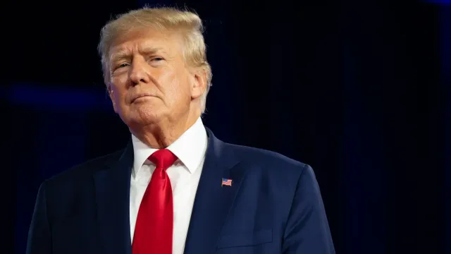 Горячая новость | Белый дом опроверг слухи о смерти Дональда Трампа