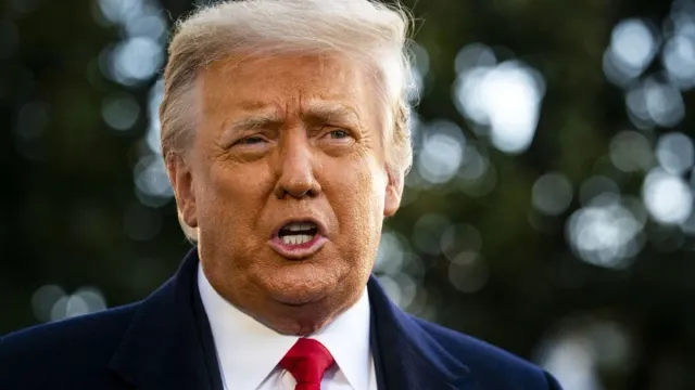 Горячая новость | Трамп пригрозил России и заявил, что она играет с огнем