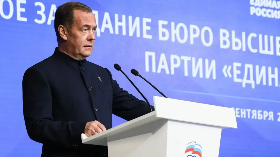 Дмитрий Медведев обвинил ряд стран в попытках расколоть Южный Кавказ