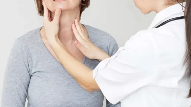 Эндокринолог объяснила, как улучшить работу щитовидной железы без гормональной терапии