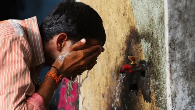 Смертельная жара обрушилась на Индию: 96 погибших