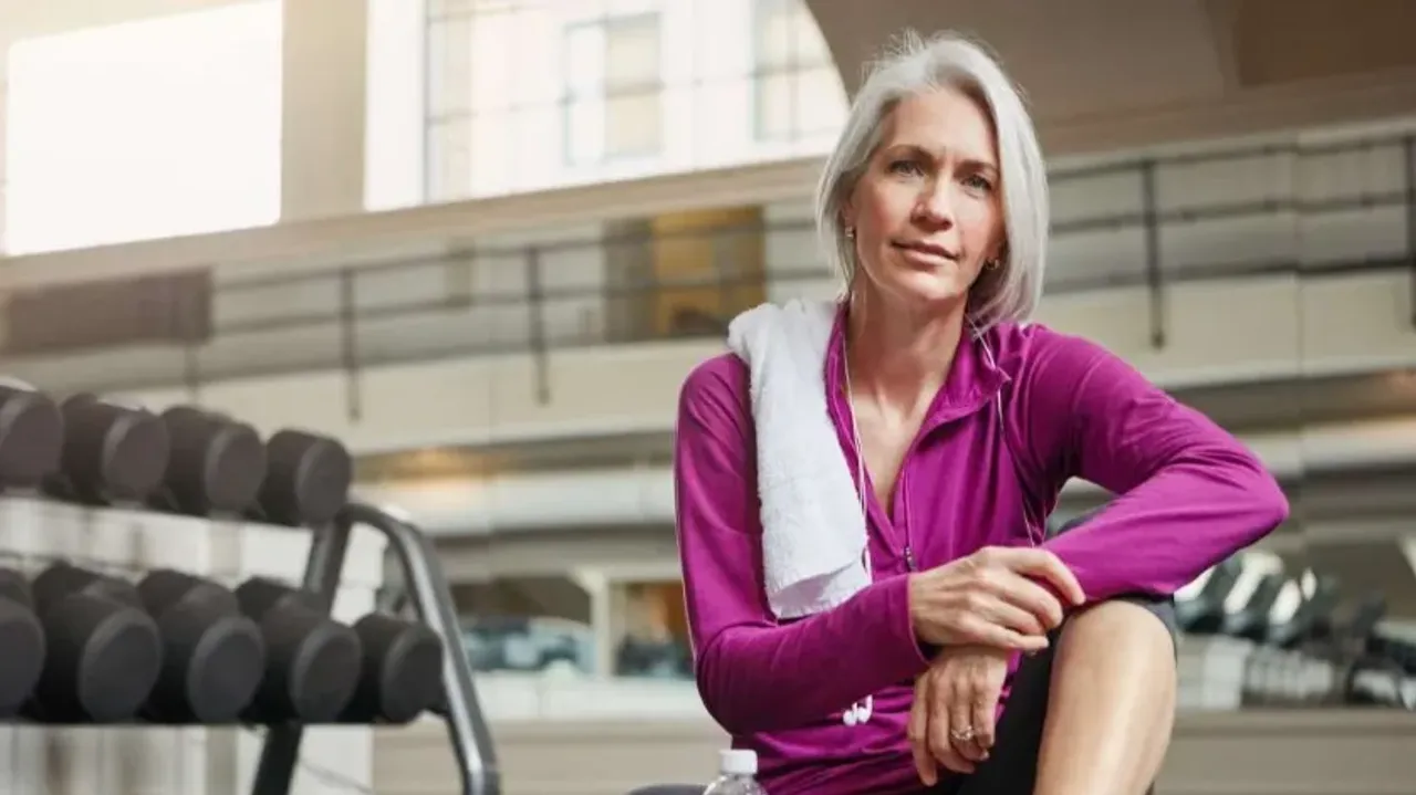 Занятия спортом после 50. Спортивный образ жизни после 40. Спортивные женщины после 40 фото. Фитнес после 50 лет для женщин. Увлечения женщин после 50 лет.