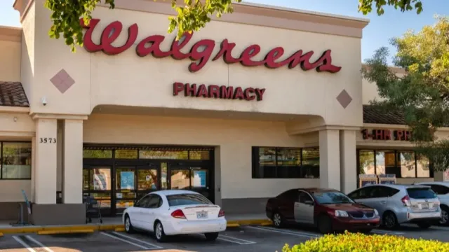 Сотрудники аптек Walgreens планируют забастовку в магазинах США