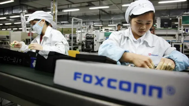 Компания Foxconn отказывается от плана производства чипов Vedanta в Индии