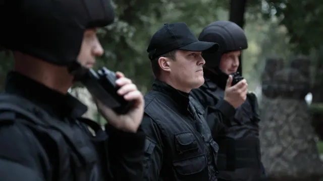 Горячая новость | В России начали набирать добровольцев для защиты особо важных объектов