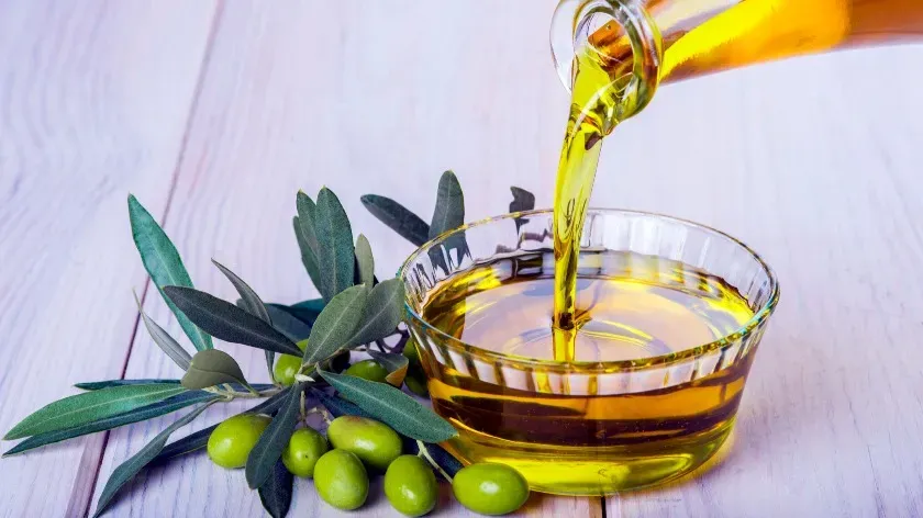 Ежедневное употребление оливкового масла может снизить риск смерти от деменции