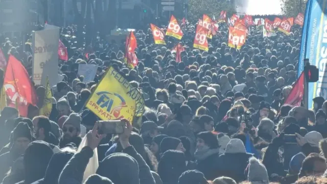 BFMTV: На первомайских демонстрациях во Франции задержано порядка 180 человек