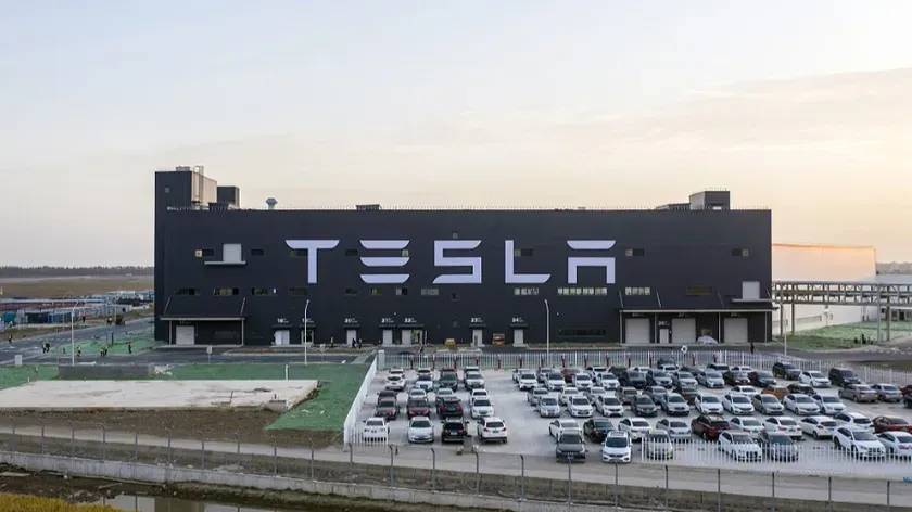 Компания Tesla планирует построить крупнейший автомобильный завод в Европе