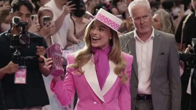 Фильм «Барби» Греты Гервиг побил рекорд по кассовым сборам для женщины-режиссера