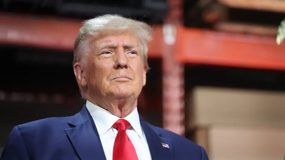 Дональд Трамп возмущен Зеленским и Европой из-за требований по Украине Дональд Трамп возмущен Зеленским и Европой из-за требований по Украине