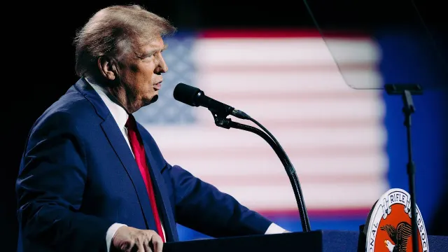 Трамп после беседы с Путиным заявил, что Украина почти потерпела крах