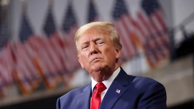 Дональд Трамп назвал нелепыми требования о передаче Крыма Украине