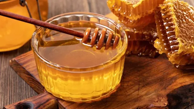 Ученые выяснили, что мед снижает артериальное давление и уровень сахара в крови