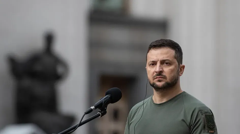 Зеленский сразу после взрывов на Украине попросил о воздушном перемирии