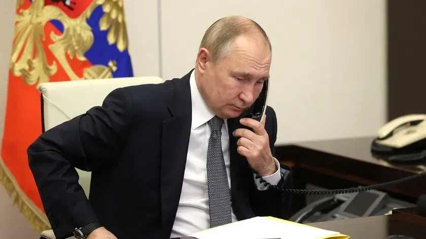 Сенатор Цеков назвал опасным перелет Путина на БРИКС в ЮАР