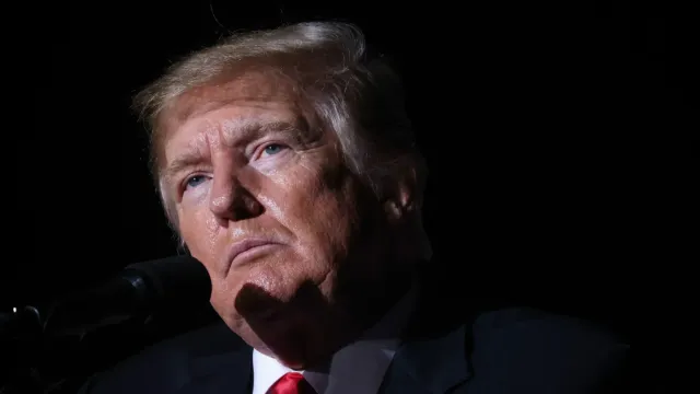 Горячая новость | В Fox News удивились тому, что тон Трампа по конфликту на Украине смягчился