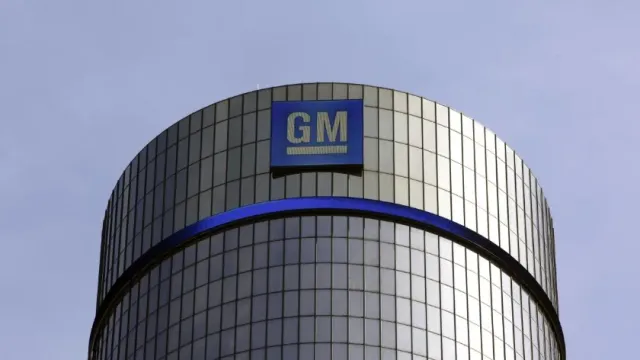 Акции General Motors снижаются после представления плана по сокращению расходов