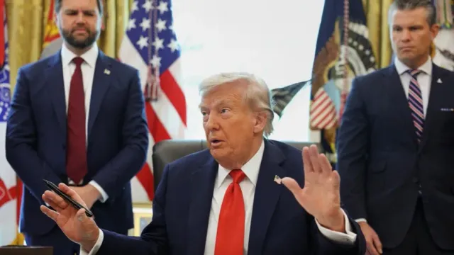 Горячая новость | Трамп заявил, что Путин не хочет встречи с Зеленским из-за антипатии