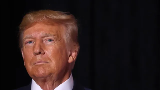Дональд Трамп снял санкции с ряда российских активов и банков
