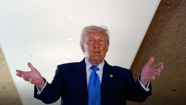 Дональд Трамп подтвердил продолжение обмена разведданными с Украиной