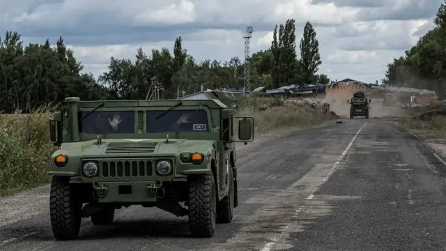 Меркурис сообщил, что Украина перебрасывает резервы в Курскую область с других направлений