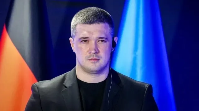 Бывший глава Минобороны Украины заявил об отступлении войск на передовой