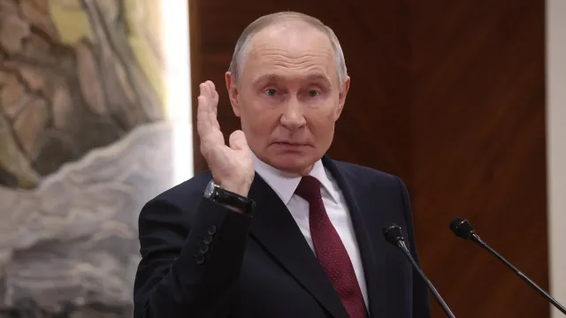 AntiDiplomatico: Путин направил жесткий сигнал Киеву и «миротворцам» в ЕС